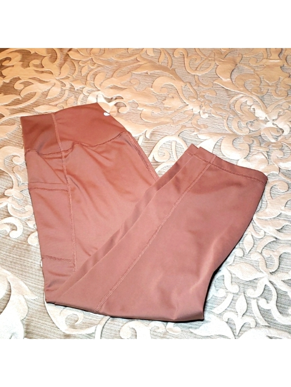 Yogalicious lux XL pale orange capris.  high waisted for great compression!
